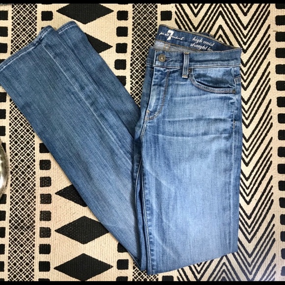 🔥EUC 7 For All Mankind High Waist Straight Jeans - Picture 2 of 8